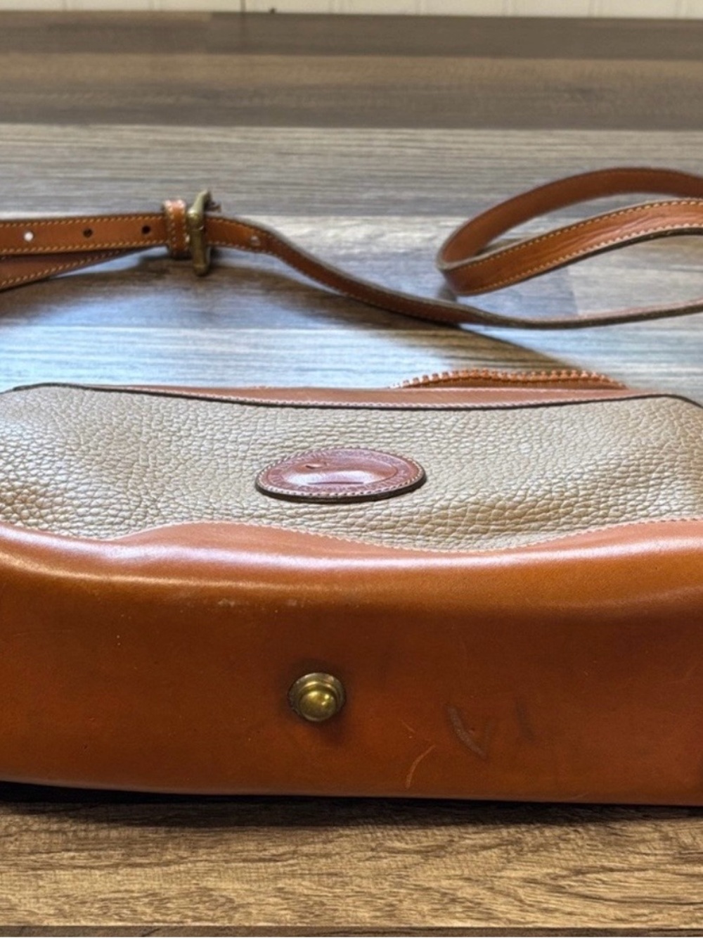 Dooney & Bourke Tan and Almond Pebbled Leather Crossbody Shoulder Bag - Picture 2 of 4